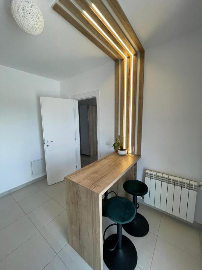 Lara 65 - Cozy & Modern Apartment @ Conest 이아시 외부 사진